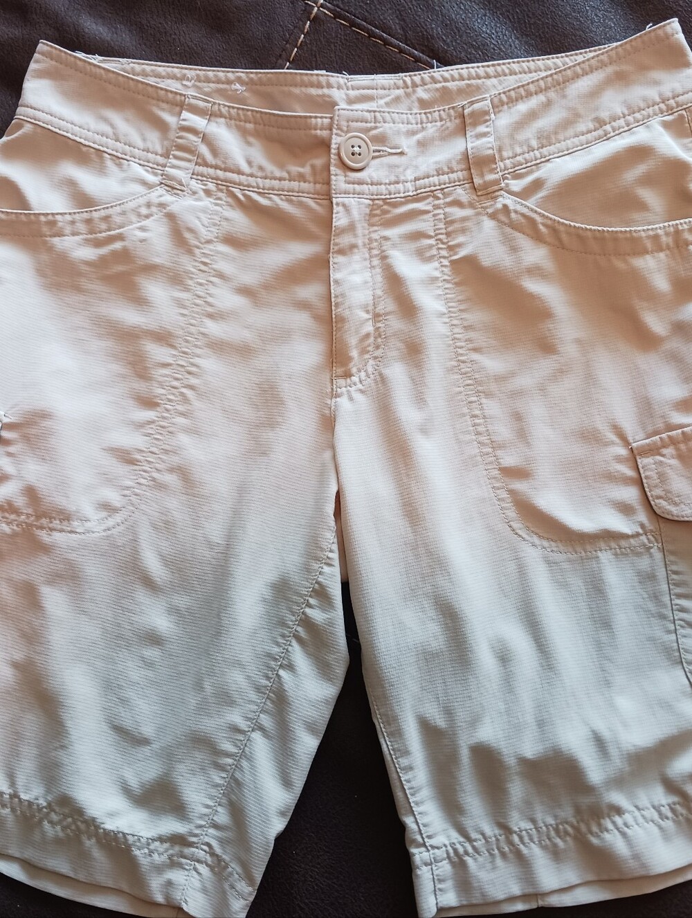 Columbia Beige/Tan Khaki Outdoor Cargo Shorts Sz 4 EUC